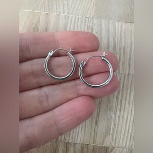 ZZ Richline group 14k white gold hoop earrings